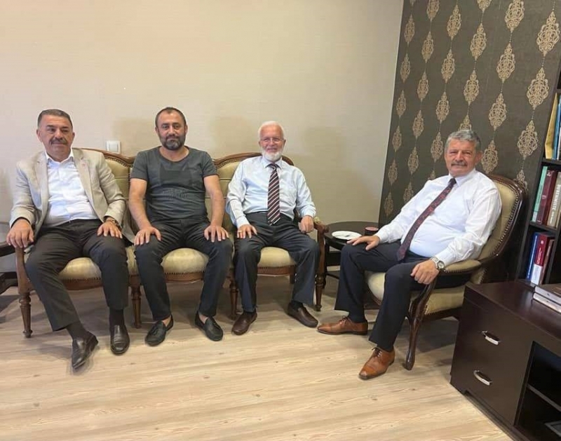 Akın, istişarelerde bulundu