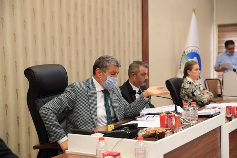 Akın: “Kimse özel zevkleri için burada oturmuyor”