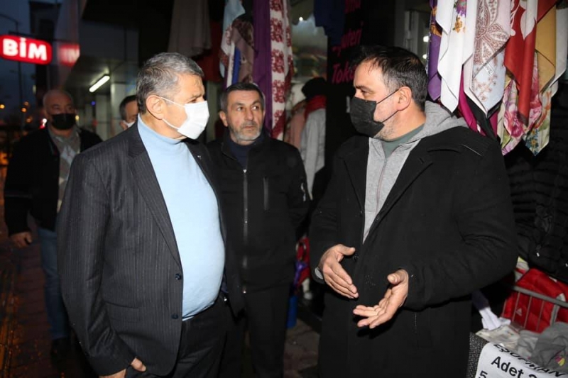 Akın, Kozcağız’da esnafı gezdi