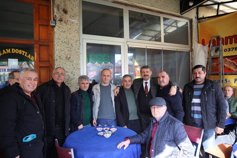 Akın, Meclis üyeleriyle esnaf turundaydı