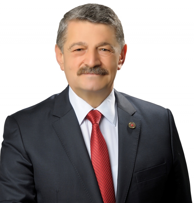 Akın, öğretmenlerin önemine dikkat çekti