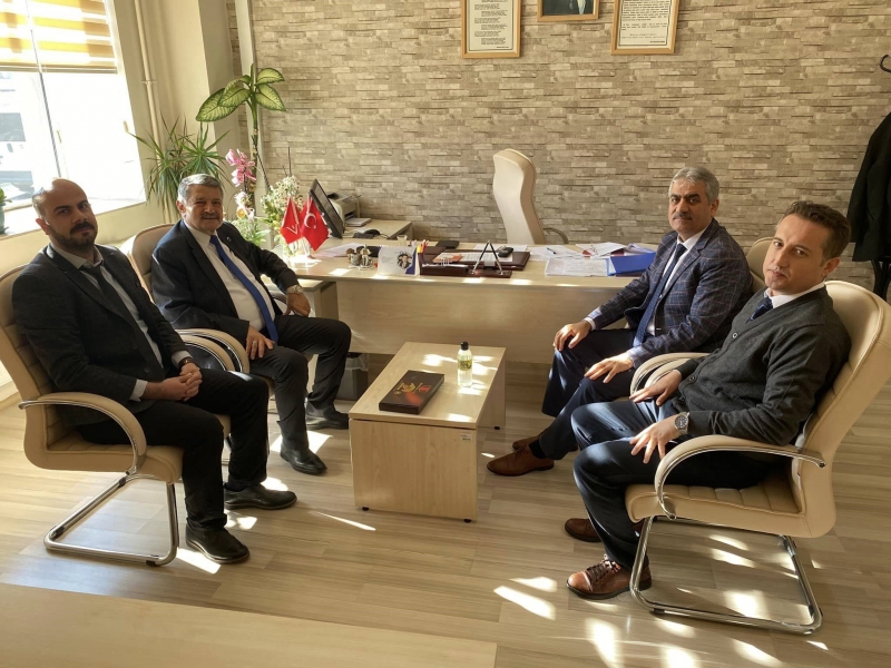 Akın, Özdemir’e ‘hayırlı olsun’a gitti