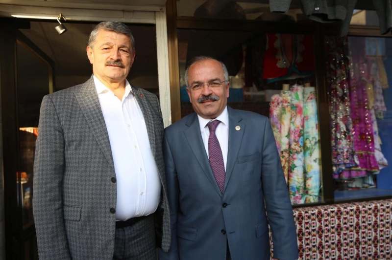 Akın, Pınarbaşı Belediyesi’ni ziyaret etti