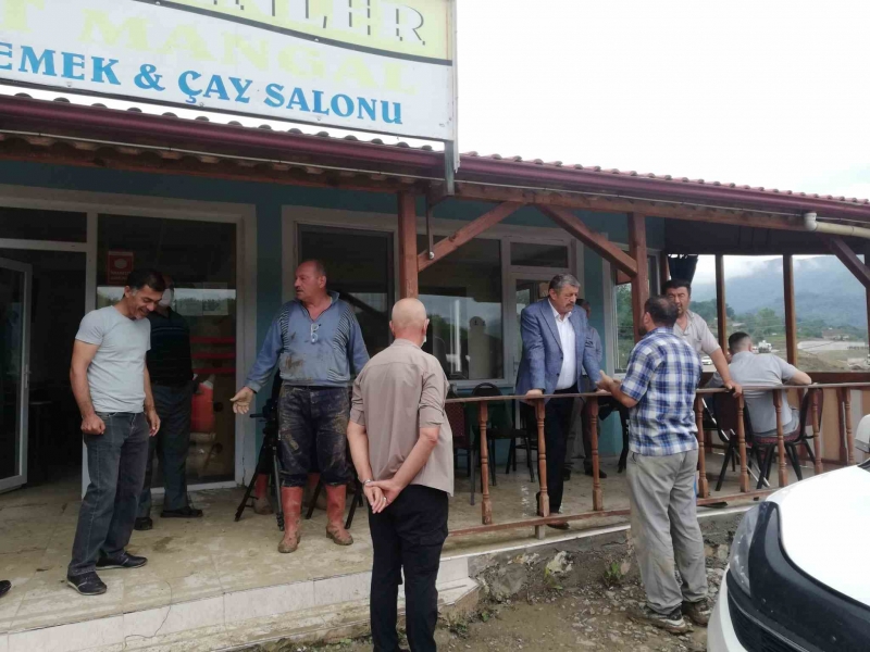 Akın, Yenihan’da da selzedeleri ziyaret etti
