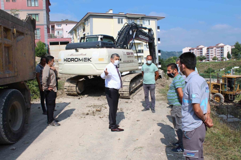 Akın, yol açma çalışmalarını denetledi