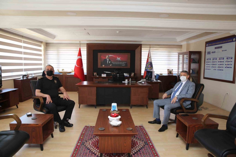 Akın’dan Bozkuş’a başsağlığı ziyareti
