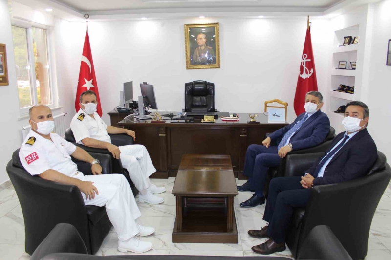 Akın’dan komutanlara ziyaret