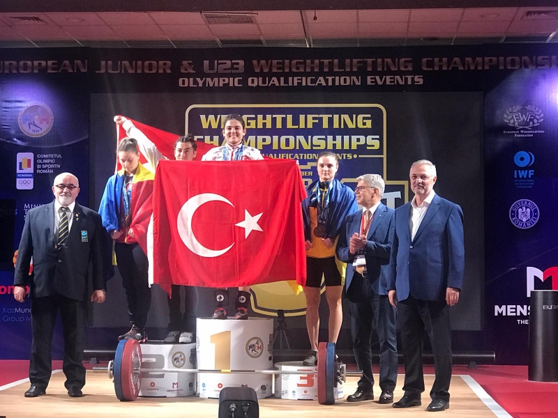 Altın Madalya Bartın'a