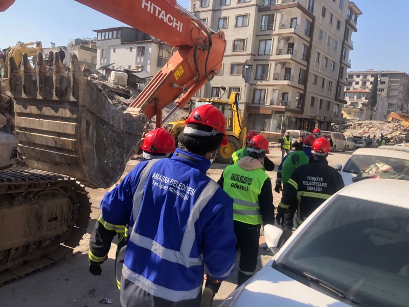 Amasra Belediye ekipleri Hatay’da…