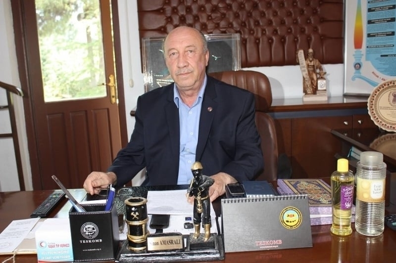 Amasralı “Sevgililer Günü” alışverişi için esnafı adres gösterdi