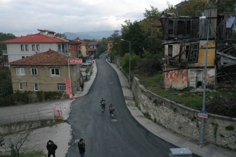 Asfalt çalışmaları 2.5 milyona mal oldu
