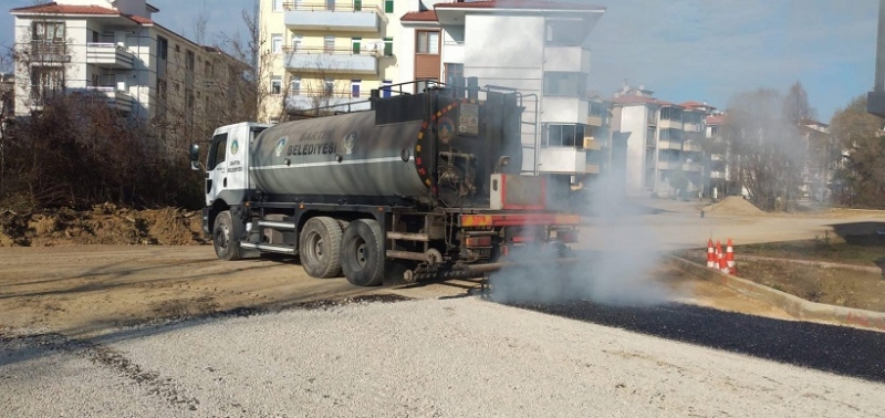 Asfalt ekipleri Kemerköprü’deydi
