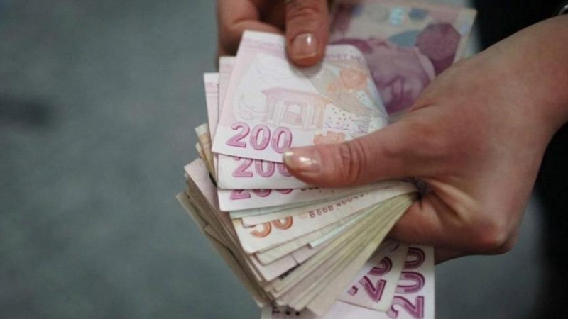 Asgari Ücret ‘şimdilik’ 8 bin 506,80 TL