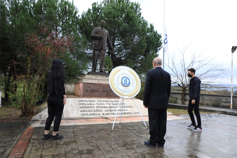 Atamız, üniversitede de törenle anıldı