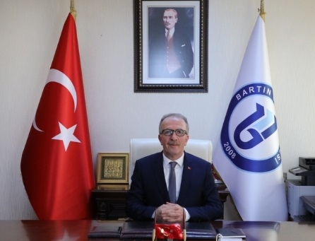 Atatürk, BARÜ’de de törenle anıldı