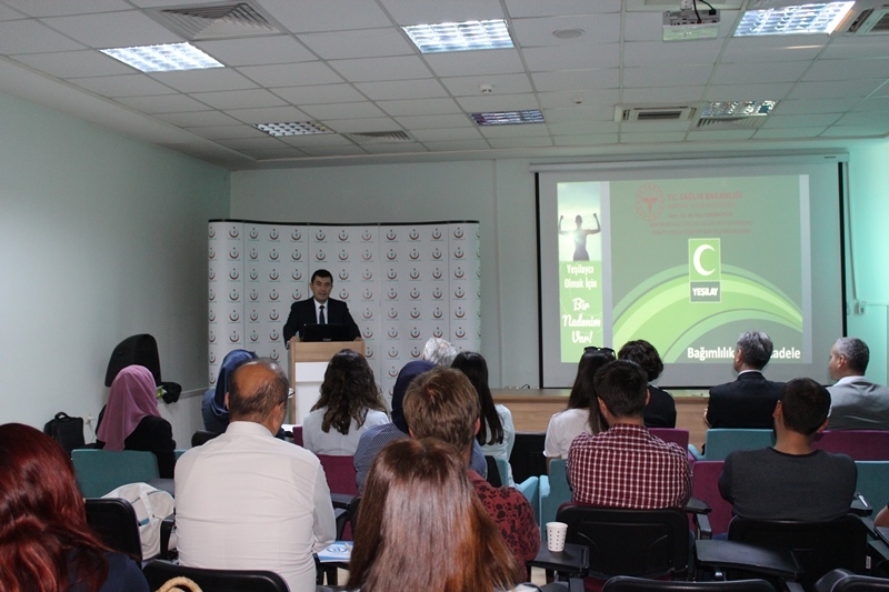 “Bağımlılıkla mücadelede akran uygulayıcı eğitimi” başladı