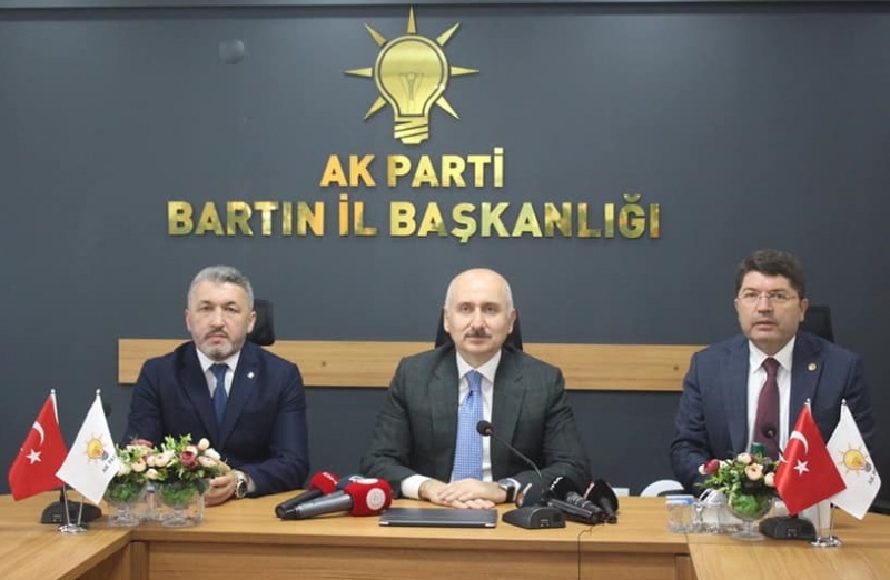 Bakan Karaismailoğlu: “Türkiye’ye yatırım için sıraya girdiler”