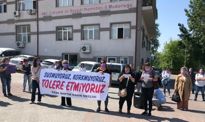 Bakan Yanık’ı istifaya çağırdılar
