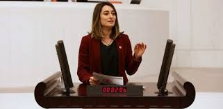 Bankoğlu: “AKP, sandıktan çıkmanın yollarını bu sansür yasasıyla arıyor!”