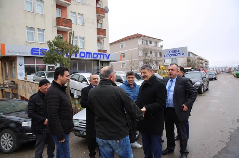 Bartın Belediye Başkanı Cemal Akın, esnaf ziyaretlerine Cumhuriyet Mahallesi’nde devam etti.