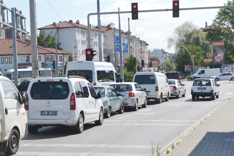 Bartın trafiğine 108 araç daha katıldı!