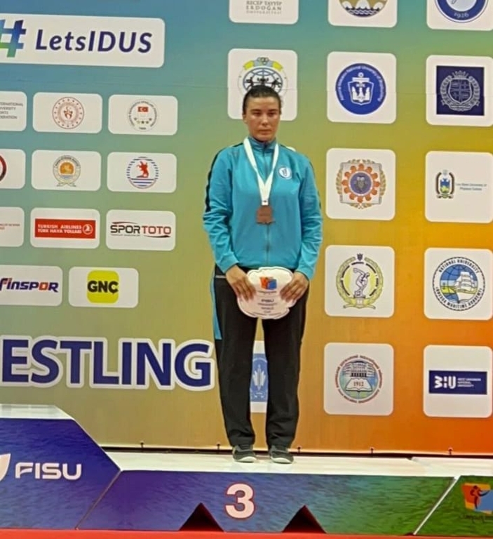 BARÜ öğrencisi Merve Pul’dan, bronz madalya