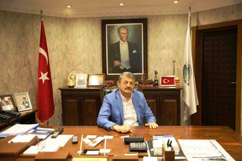 Başkan da avukatları kutladı