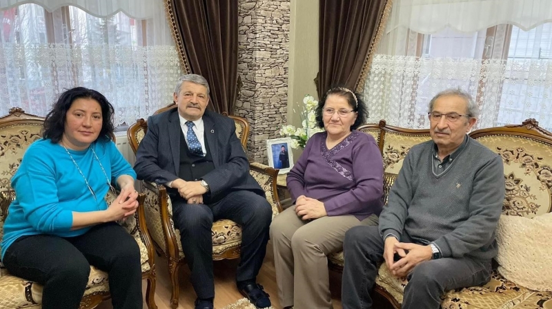 Başkan, depremzedeleri ziyaret etti