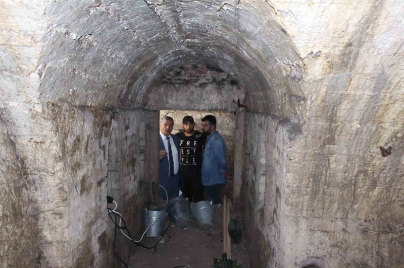 Başkan kazı alanında incelemelerde bulundu