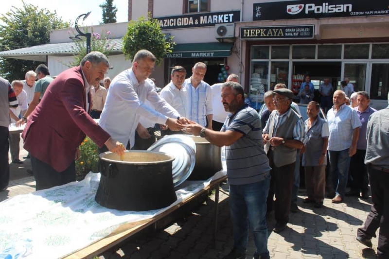 Başkan, Kozcağız’da aşure etkinliğine katıldı