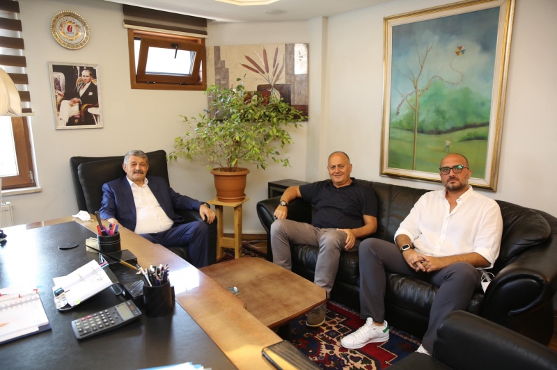 Başkan, mimar ve inşaat mühendislerini dinledi