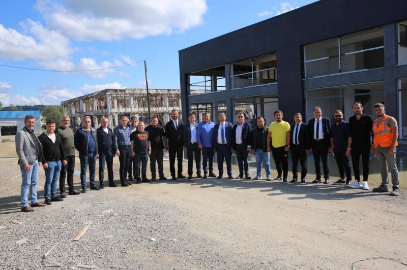 Başkan oto galericiler sitesi’ni gezdi