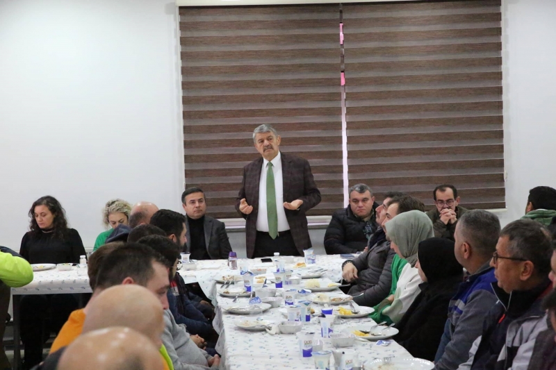 Başkan personeline teşekkür etti