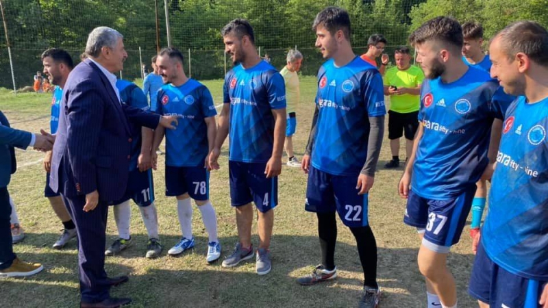 Başkan sporcuları tebrik etti