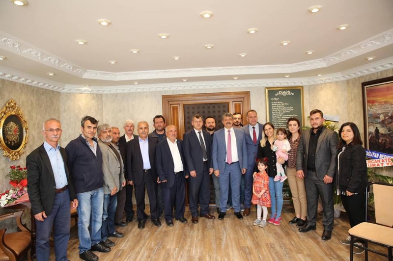 Başkan’ın Kumluca’dan ziyaretçileri vardı