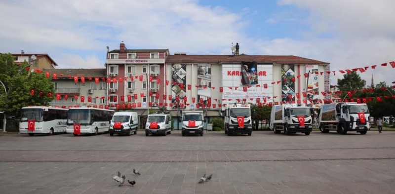 Belediye araç filosuna 8 yeni araç katıldı