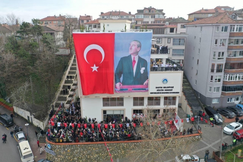 Belediye’den kentimize bir imza daha Kültür Merkezi ve Kent Belleği Araştırma Kütüphanesi hizmete girdi 