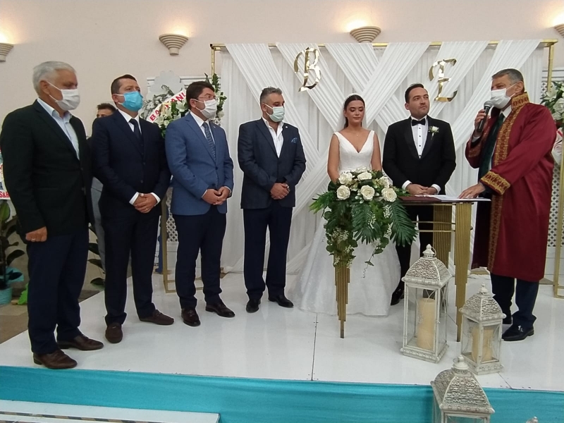 Beliz ile Ender evlendi