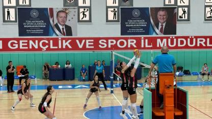 Bartın Volley Academy liderliğini sürdürdü