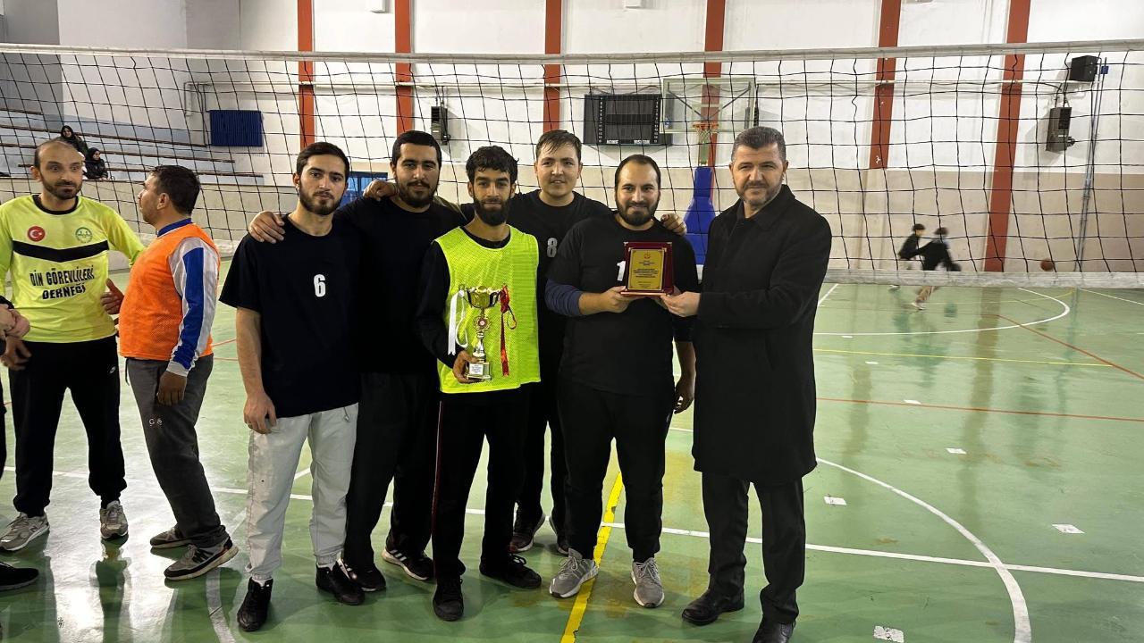 Diyanetsen Voleybol turnuvasına katıldı